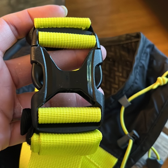 Nathan Running Hiking Hydration Fanny Pack - Picture 3 of 5